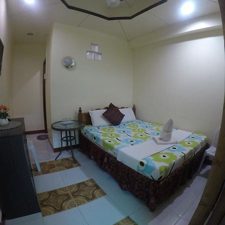 D'Lucky Garden Inn & Suites Tiniguiban Exteriör bild