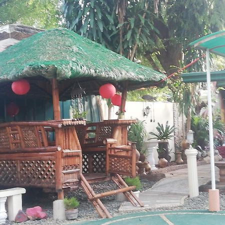D'Lucky Garden Inn & Suites Tiniguiban Exteriör bild