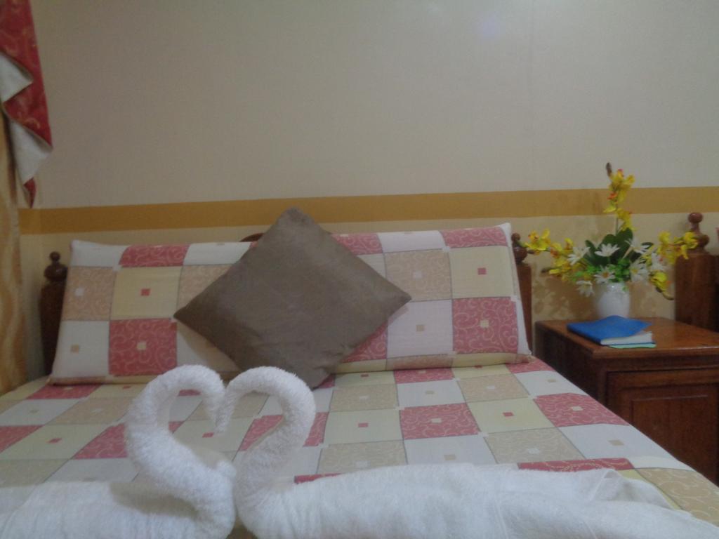 D'Lucky Garden Inn & Suites Tiniguiban Exteriör bild