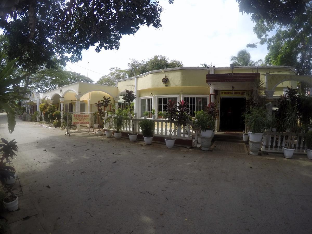 D'Lucky Garden Inn & Suites Tiniguiban Exteriör bild