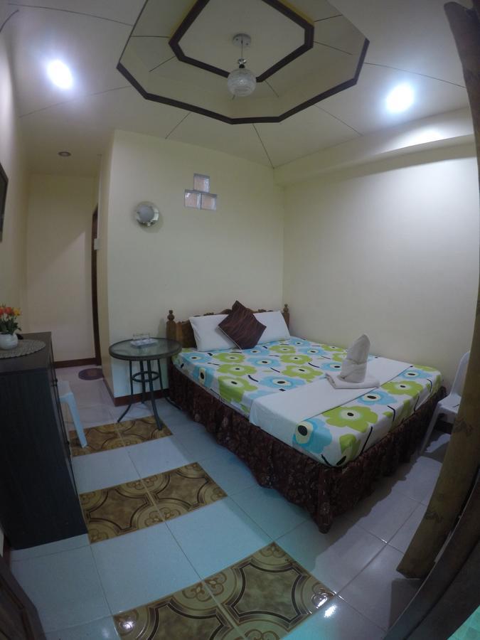 D'Lucky Garden Inn & Suites Tiniguiban Exteriör bild