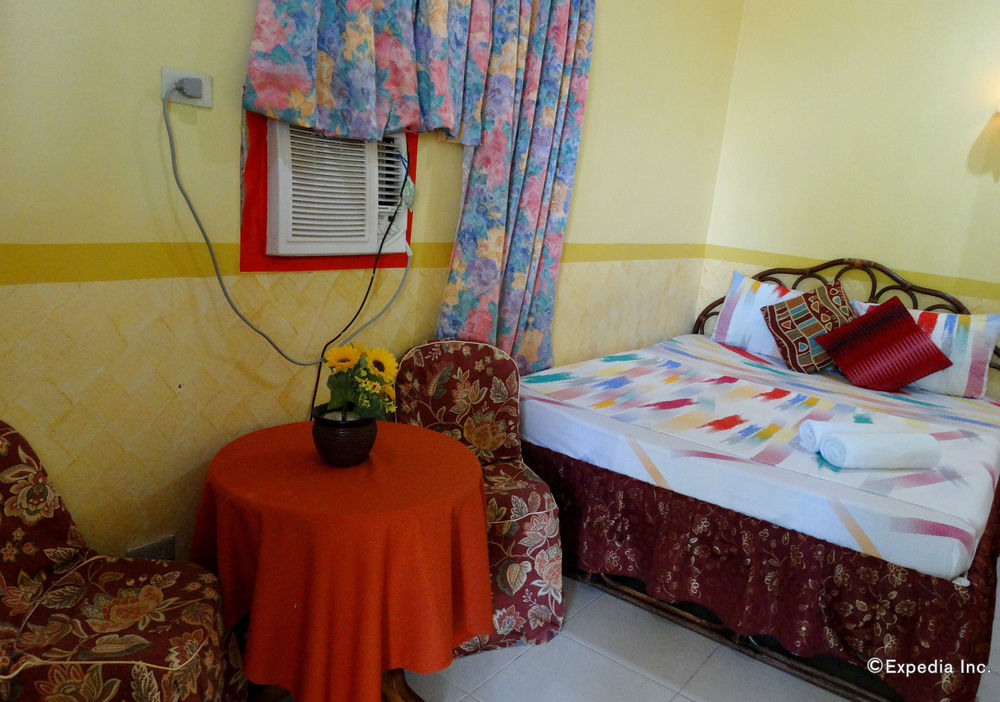 D'Lucky Garden Inn & Suites Tiniguiban Exteriör bild