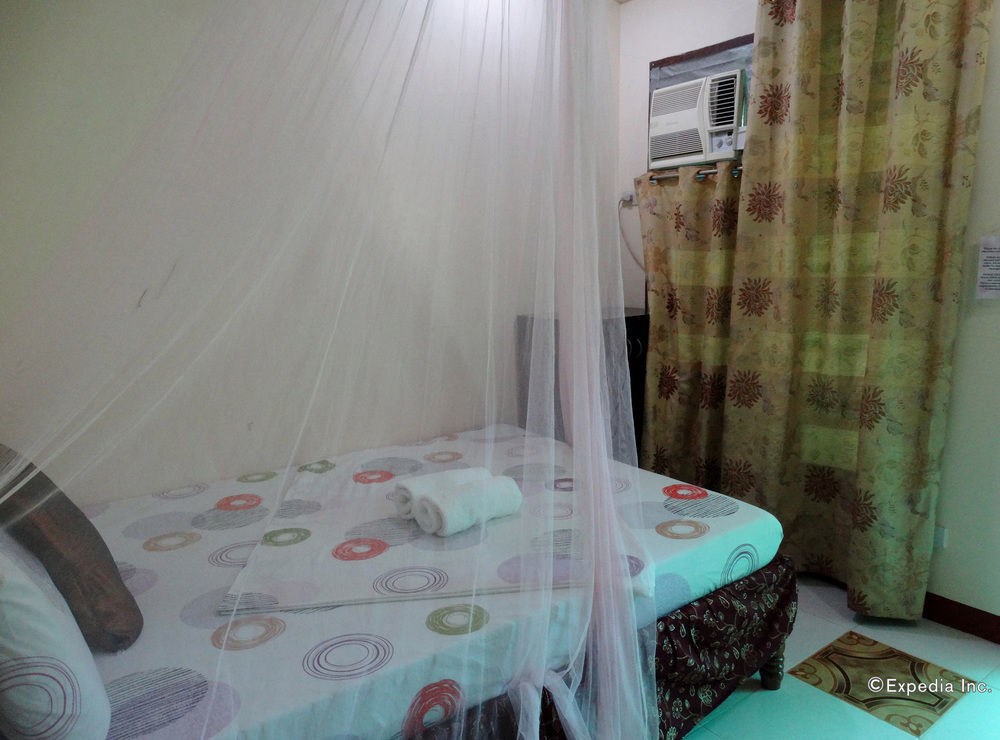 D'Lucky Garden Inn & Suites Tiniguiban Exteriör bild