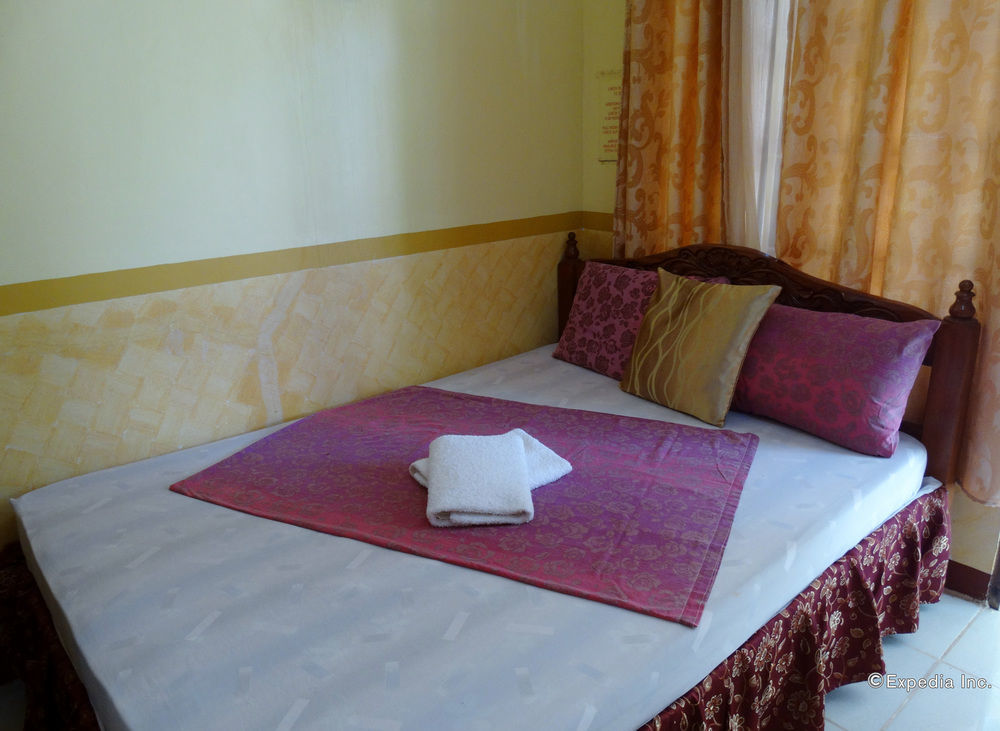D'Lucky Garden Inn & Suites Tiniguiban Exteriör bild