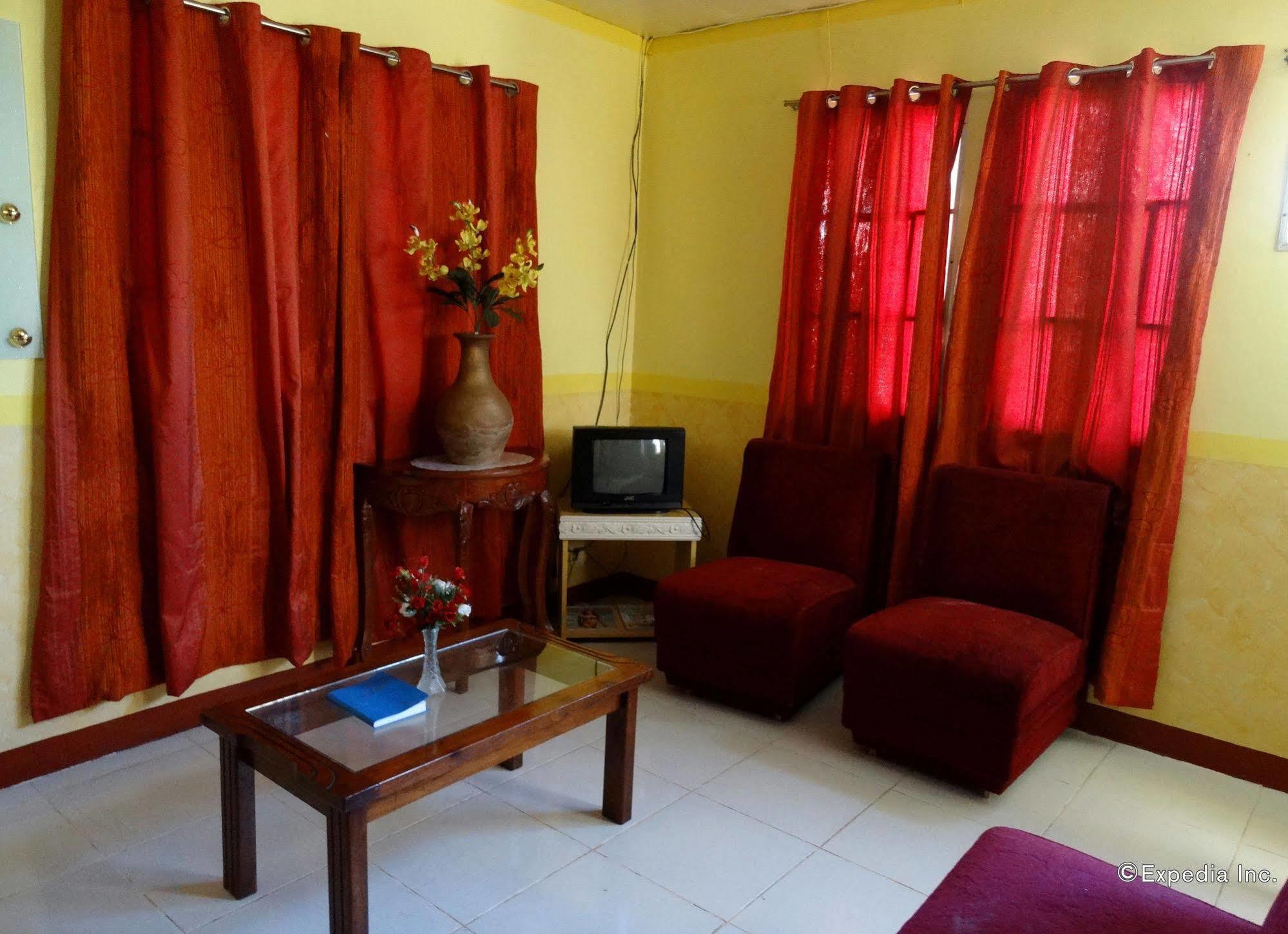 D'Lucky Garden Inn & Suites Tiniguiban Exteriör bild