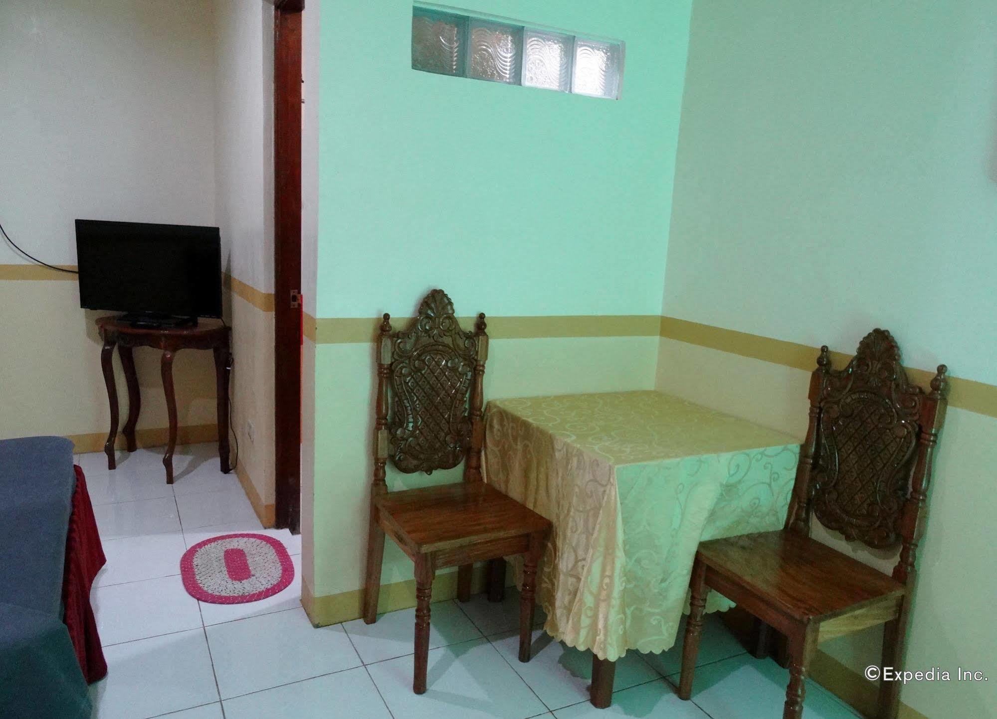 D'Lucky Garden Inn & Suites Tiniguiban Exteriör bild