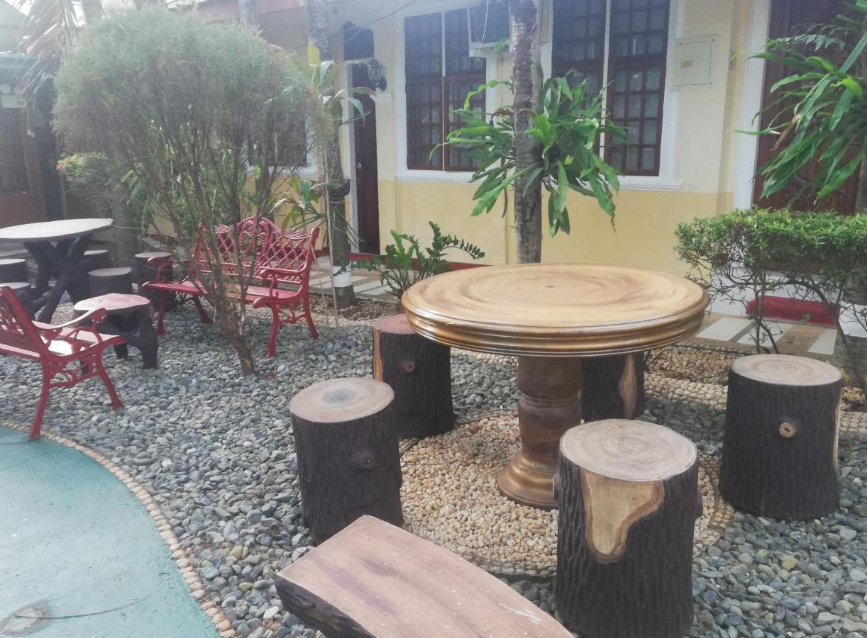 D'Lucky Garden Inn & Suites Tiniguiban Exteriör bild